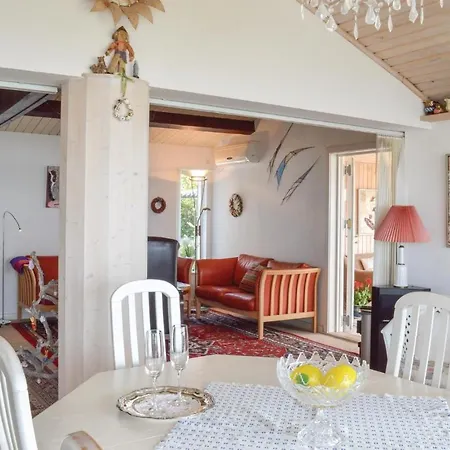 Two-bedroom Holiday In Vakantiehuis Ølsted