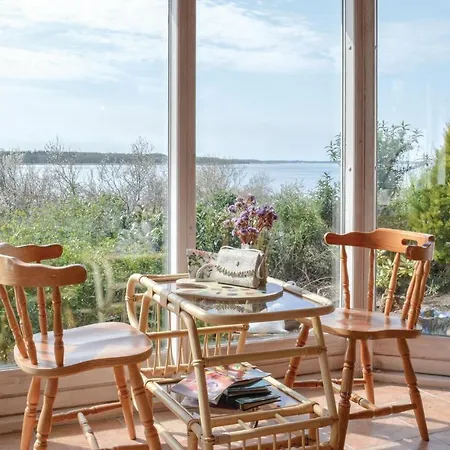 Vakantiehuis Two-bedroom Holiday In